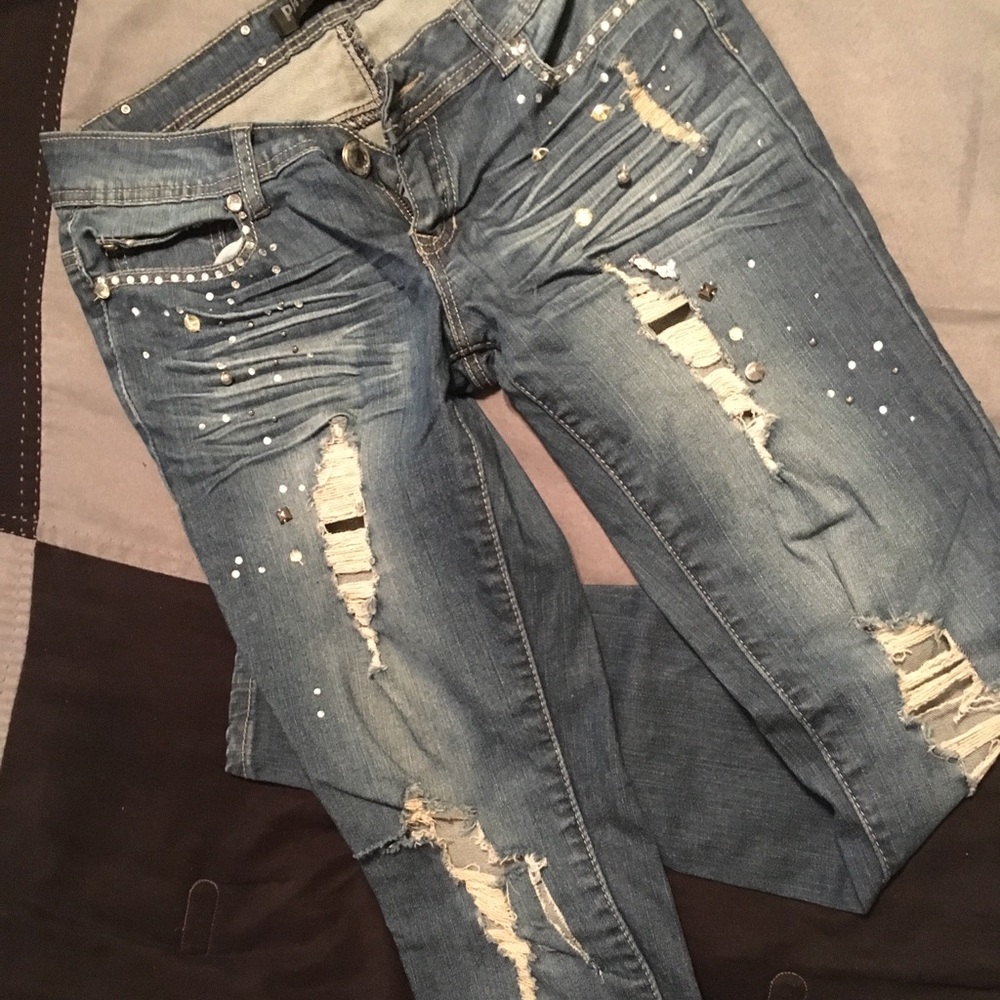 Adorable rhinestone and bling jeans!